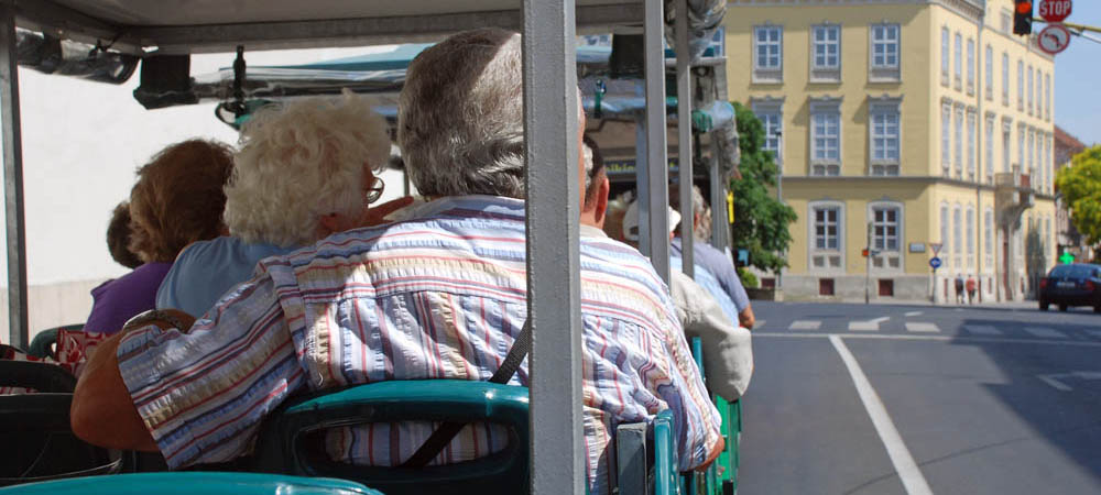 Transfer mit Bummelzug